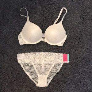 Bra and panty set